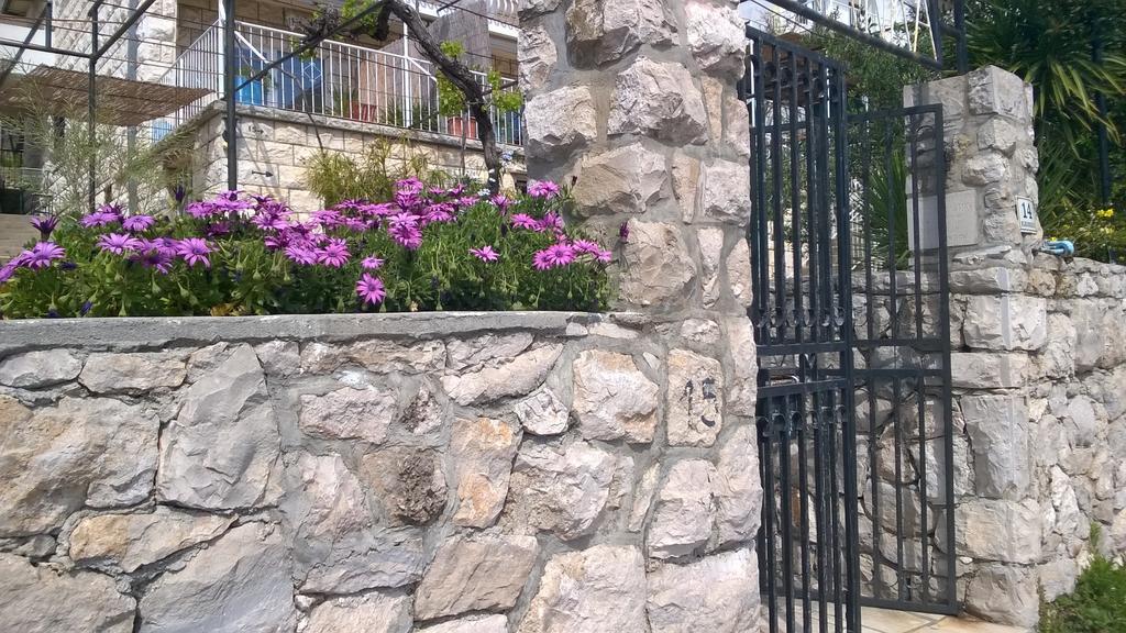 Cozy New Flat For 2 Or 3 Leilighet Hvar Town Eksteriør bilde