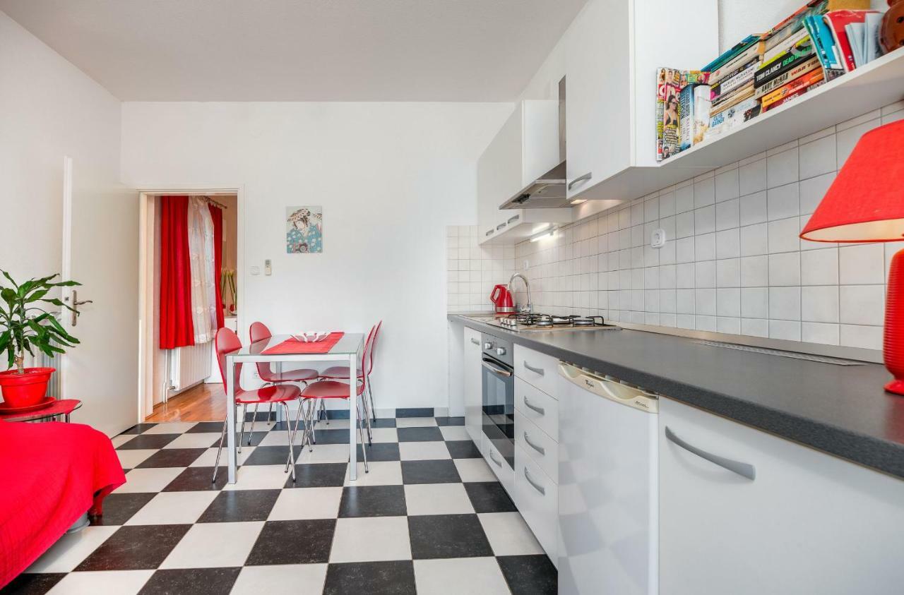 Cozy New Flat For 2 Or 3 Leilighet Hvar Town Eksteriør bilde