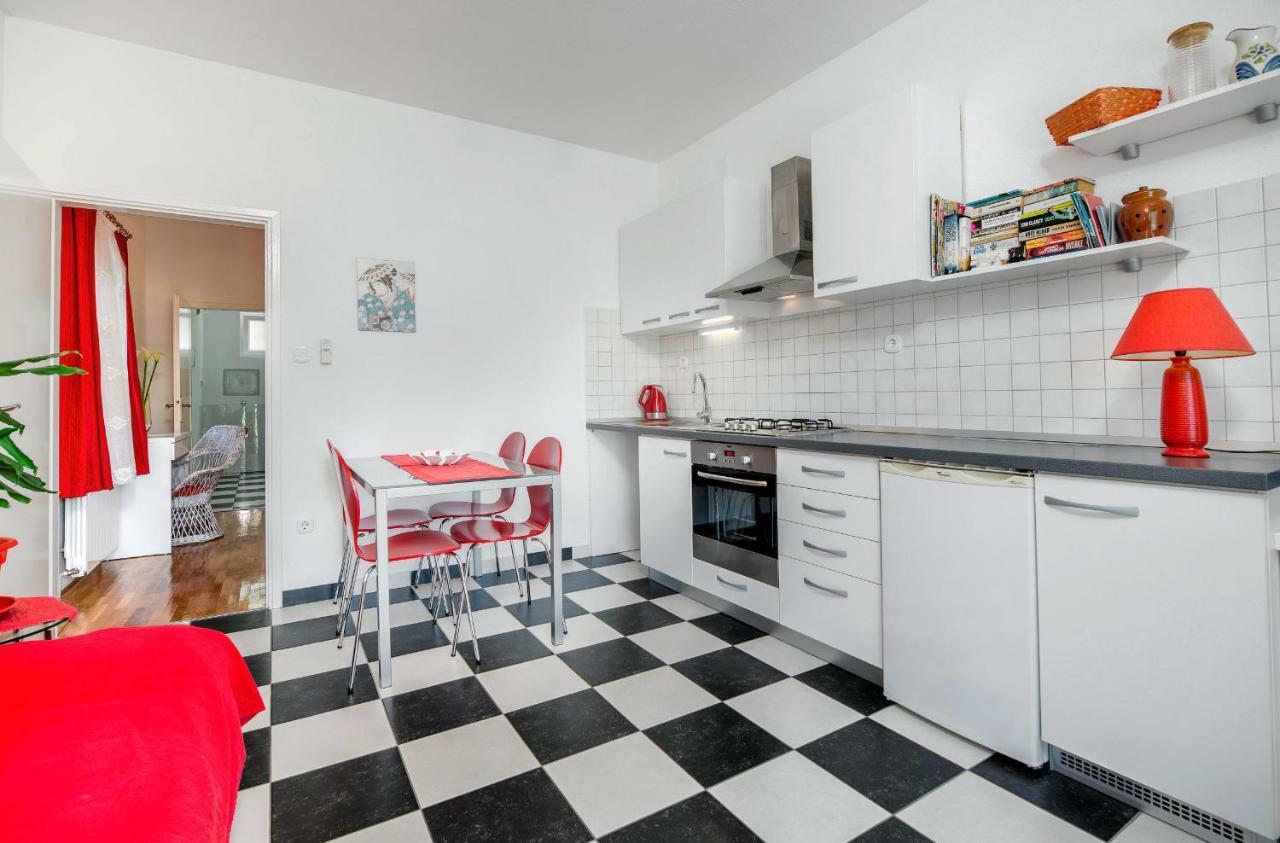 Cozy New Flat For 2 Or 3 Leilighet Hvar Town Eksteriør bilde