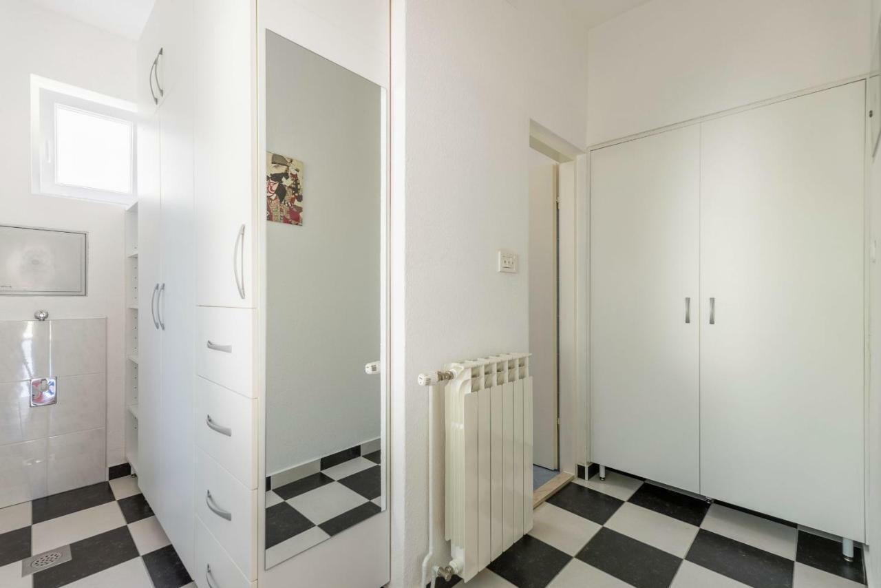 Cozy New Flat For 2 Or 3 Leilighet Hvar Town Eksteriør bilde
