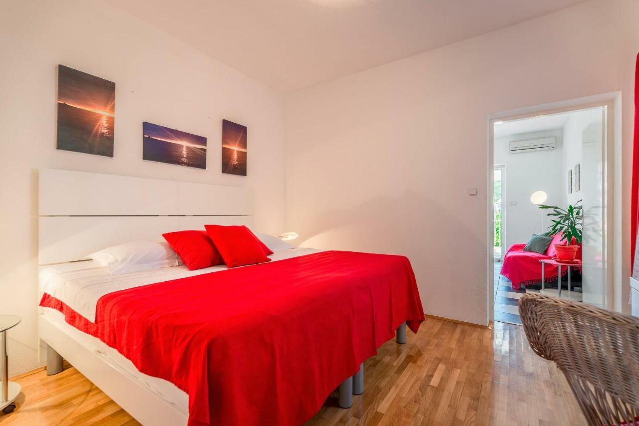 Cozy New Flat For 2 Or 3 Leilighet Hvar Town Eksteriør bilde
