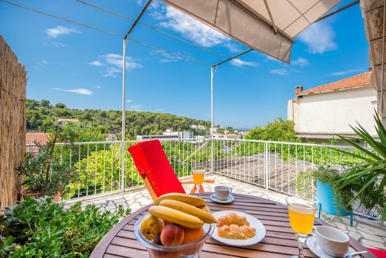 Cozy New Flat For 2 Or 3 Leilighet Hvar Town Eksteriør bilde